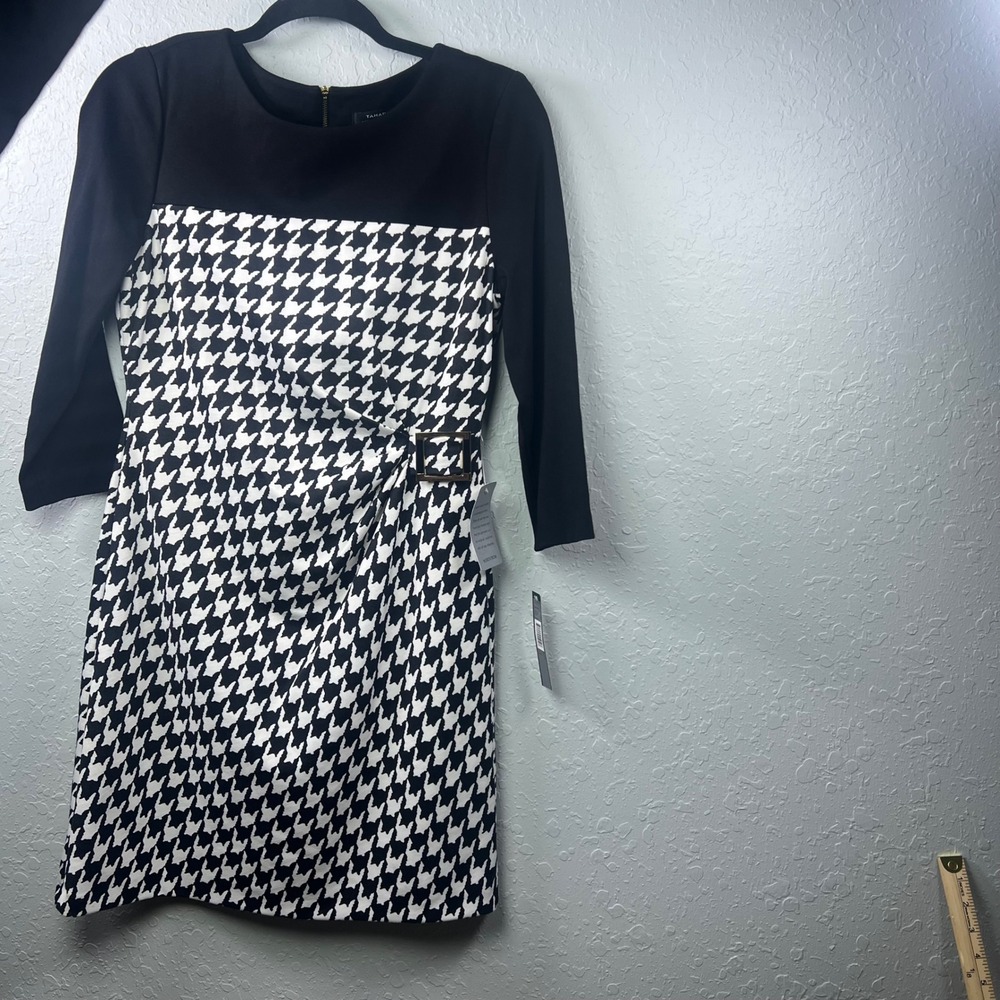 Tahari Sheath Dress Womens Houndstooth Ponte Buckle 6P Black Career Workwear